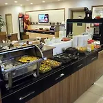 Hotel Helen Park 3*