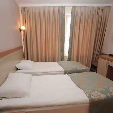 Helen Park Hotel